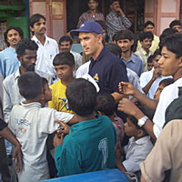 Justin Langer in the middle